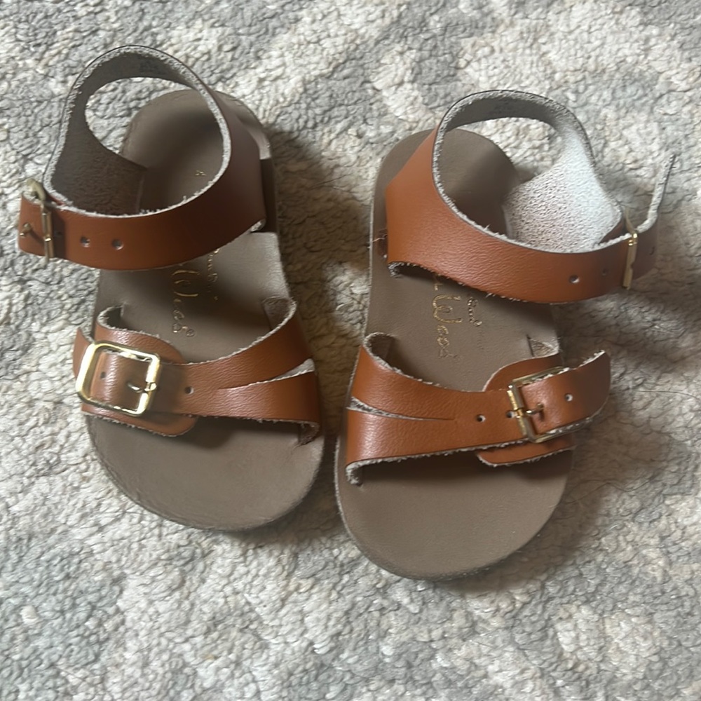 Baby boy size 4 Sundance Sea Wees
